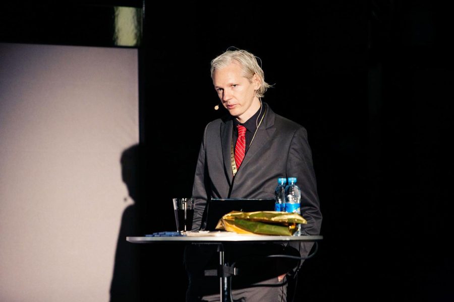 Julian Assange at a conference (New Media Days) in Copenhagen (2009). Image credits to commons.wikimedia.org