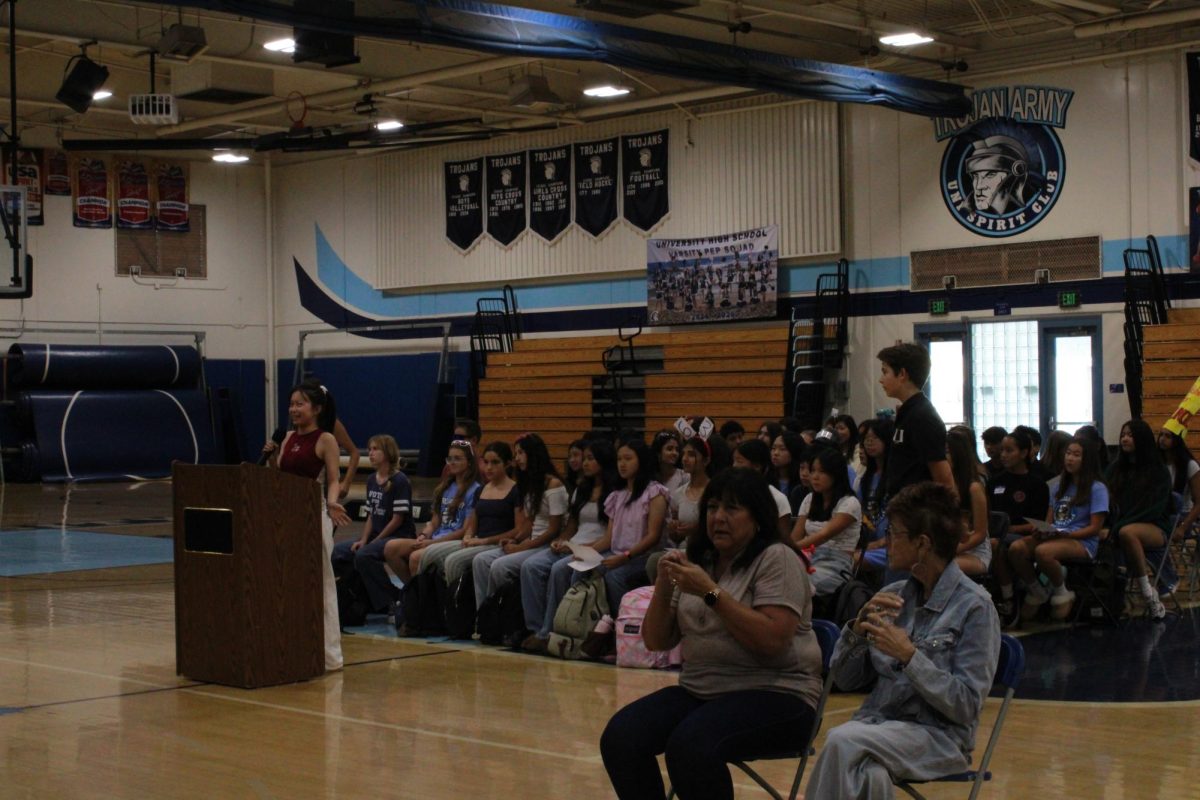 Candidates wait to deliver their speeches on Sept. 5 at Freshman Student Council elections.
