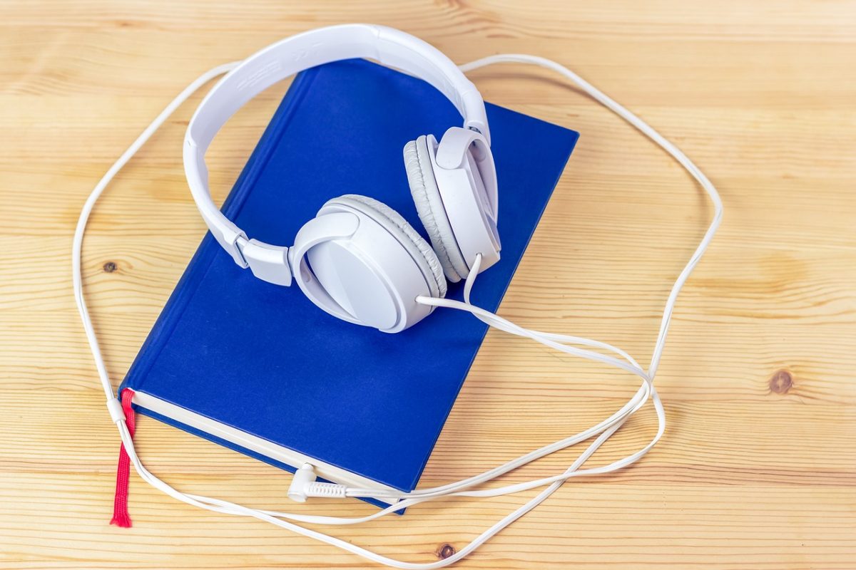 Audiobooks have become an increasingly popular way to consume literature. However, these audiobooks do not offer the same benefit as reading.  